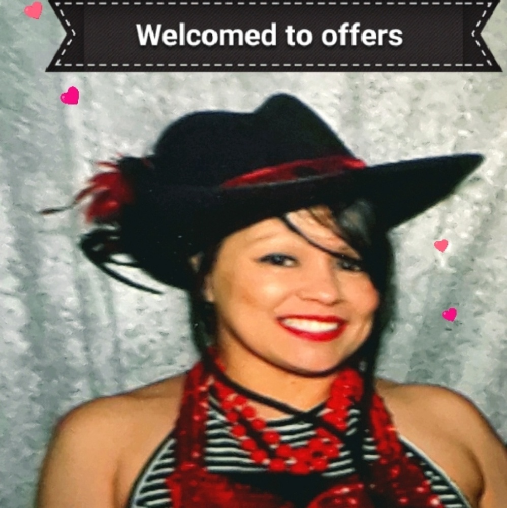 Meet your Posher, *Affordable*Stylz by Feliz